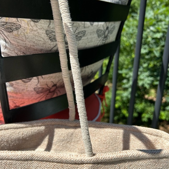 Viral Beaded Tote Bag Purse Strawberries Handcrafted in India NWT High Quality - Picture 7 of 10